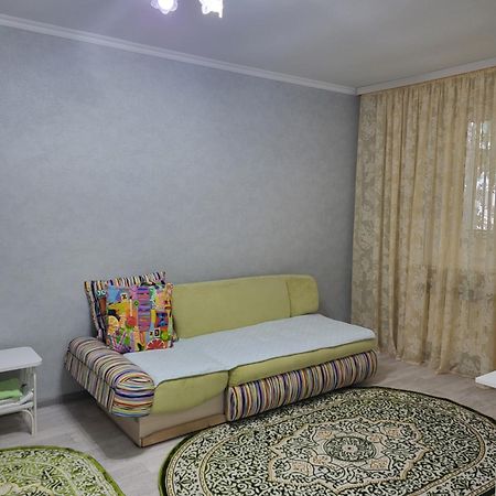 Ahmetova 4 30 Apartment Almaty Luaran gambar